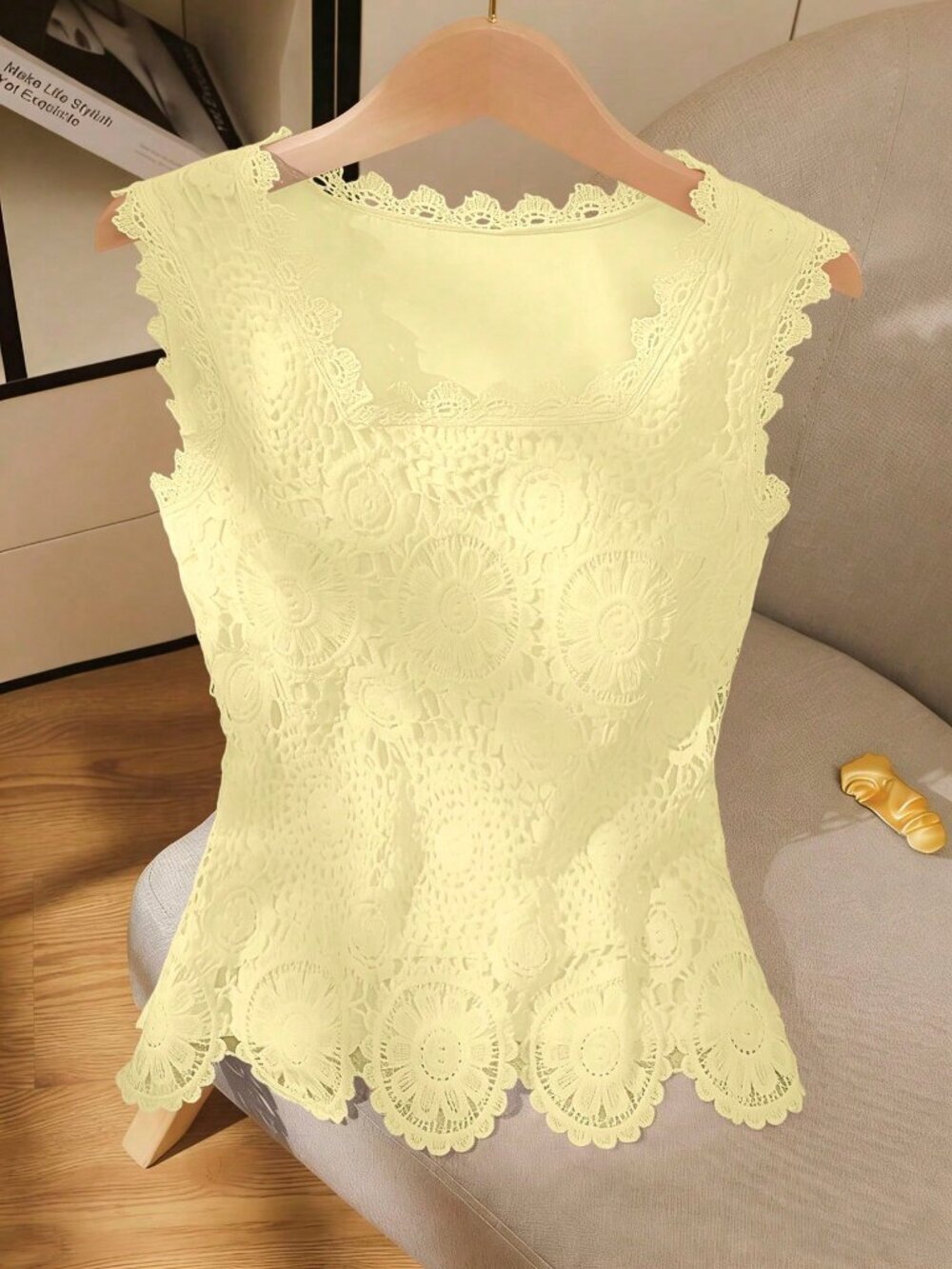 Light Yellow Elegant Women's Crochet Lace Sleeveless  Camisole Top Blouse